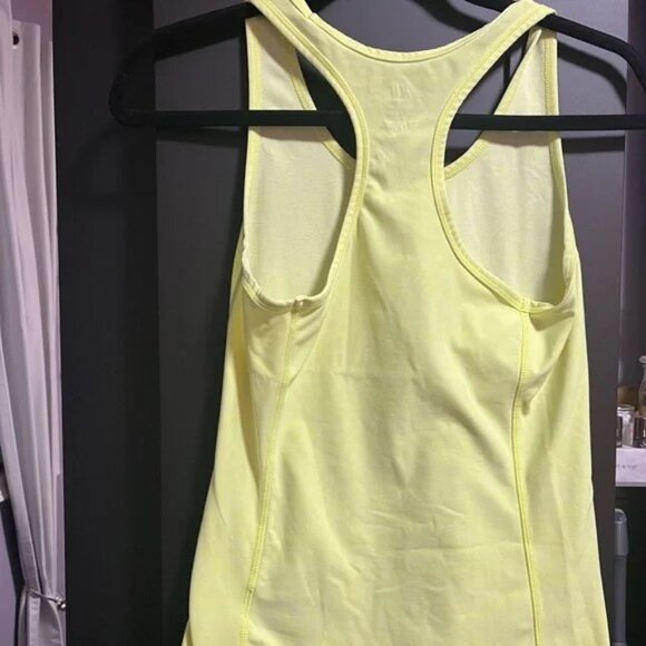 4 workout tops bundle - Picture 9 of 11